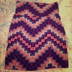 Short high wasted pencil skirt
